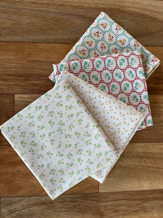 Mercantile Whites Fat Quarter Bundle by Lori Holt