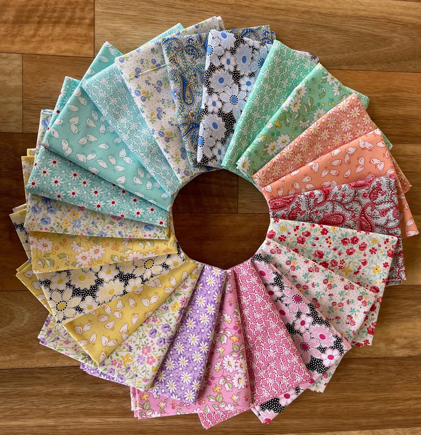 Nana Mae 7 Fat Quarter Bundle by Henry Glass Fabrics