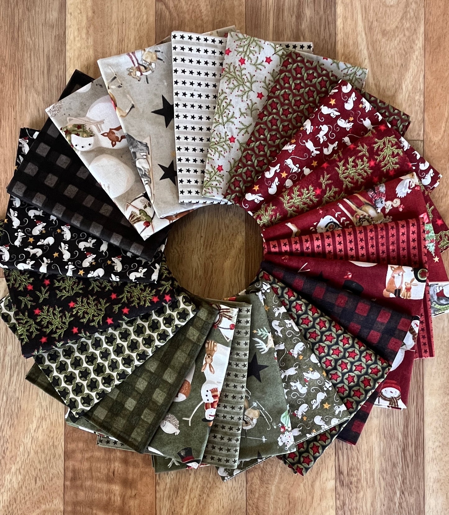 Northern Christmas Fat Quarter Bundle by Teresa Kogut for Riley Blake Fabrics