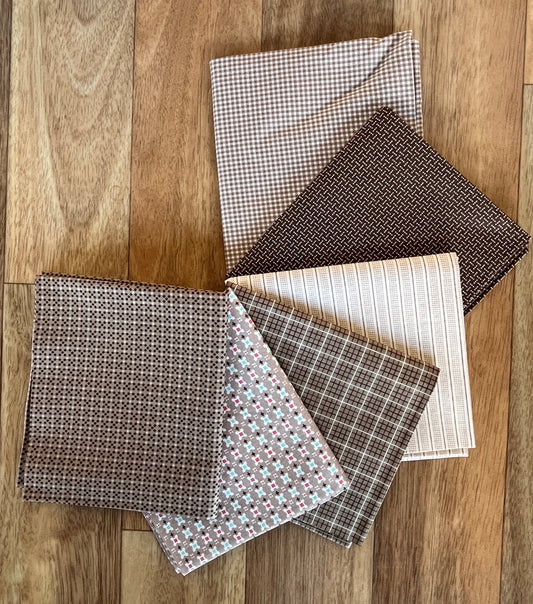 Prim Pebble Fat Quarter Bundle by Lori Holt for Riley Blake Fabrics