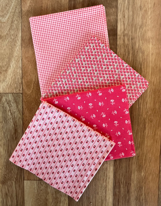 Prim Pinks Fat Quarter Bundle by Lori Holt for Riley Blake Fabrics