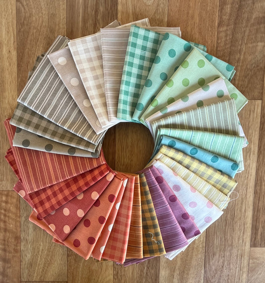 Quiltessential Fat Quarter Bundle Laundry Basket Quilts for Andover Fabrics