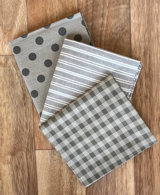 Quiltessential Grays Fat Quarter Bundle Laundry Basket Quilts for Andover Fabrics