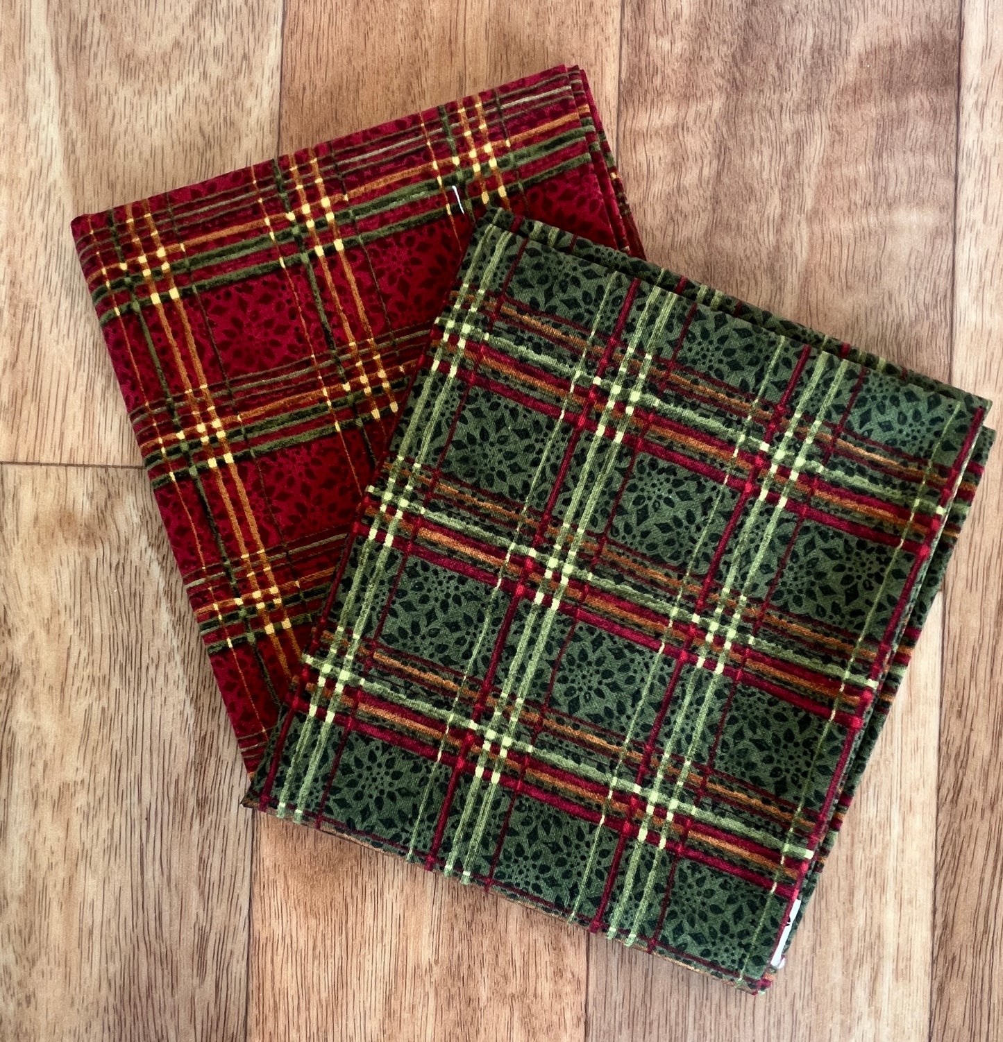 Star Of Wonder - Star of Light Plaid Fat Quarter Bundle by Nancy Halvorsen for Benartex Fabrics
