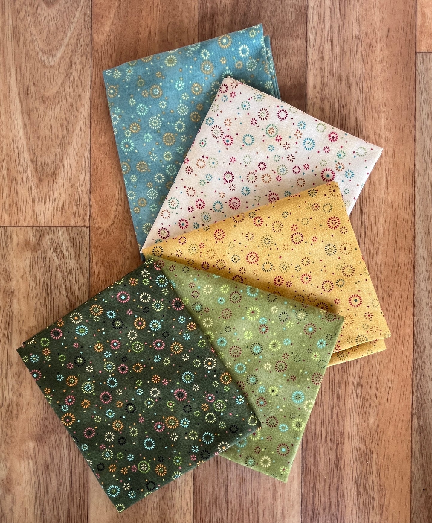 Star Of Wonder - Star of Light Twinkle Fat Quarter Bundle by Nancy Halvorsen for Benartex Fabrics