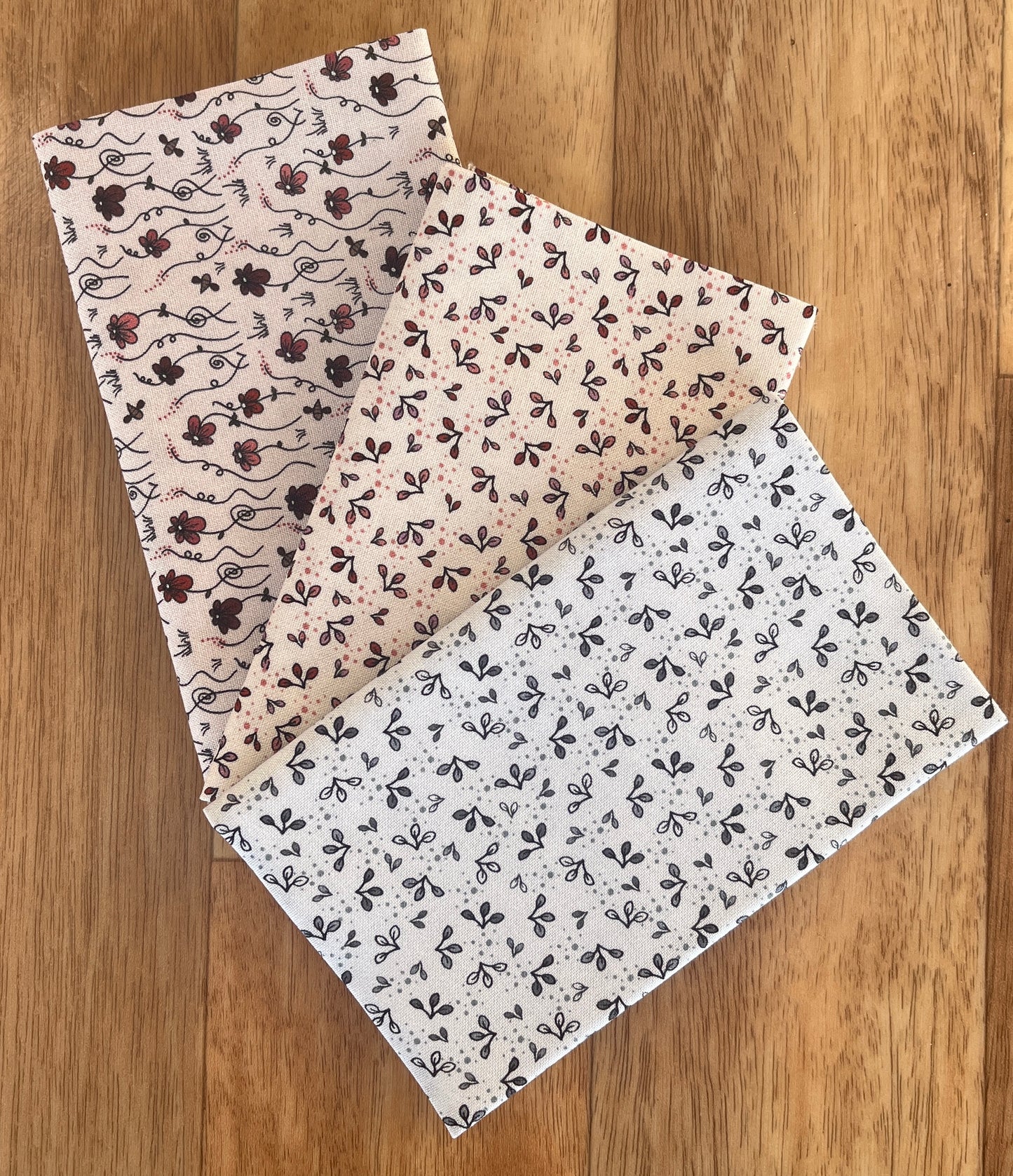 The Sweetest Embrace Creams Fat Eighths Bundle by Linette Jakobsen for Stoff Fabrics