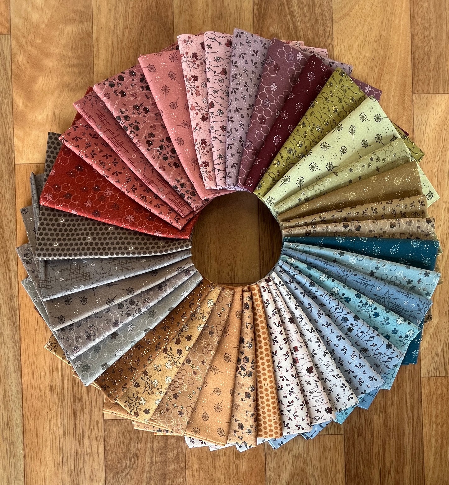 The Sweetest Embrace Fat Eighth Bundle by Linette Jakobsen for Stoff Fabrics