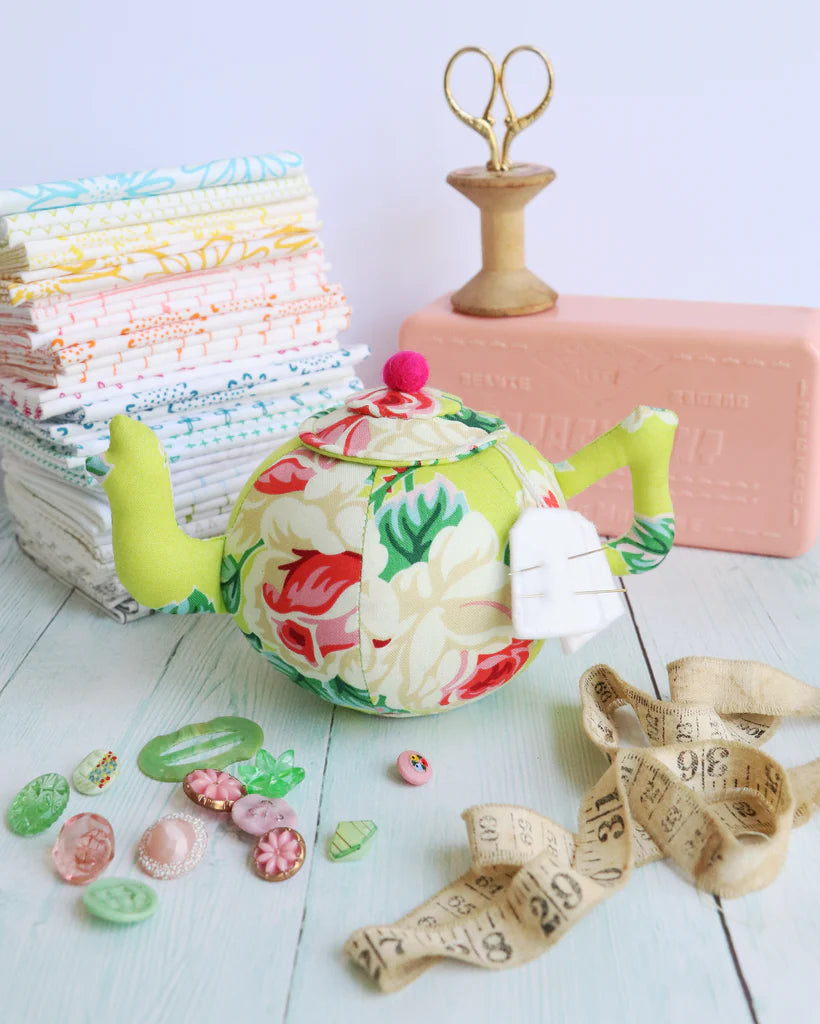 Ric Rac Pattern Tea Set Teapot Pin cushion by Ric raC designs – The Rural Stitch Co
