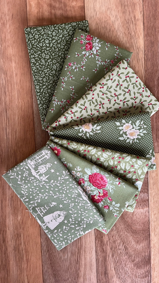 Tilda Merry Little Christmas Greens Fat Eighth Bundle