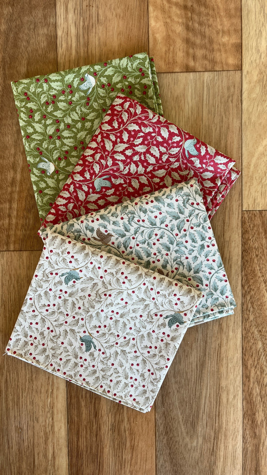 Tilda Merry Little Christmas Holly Fat Quarter Bundle
