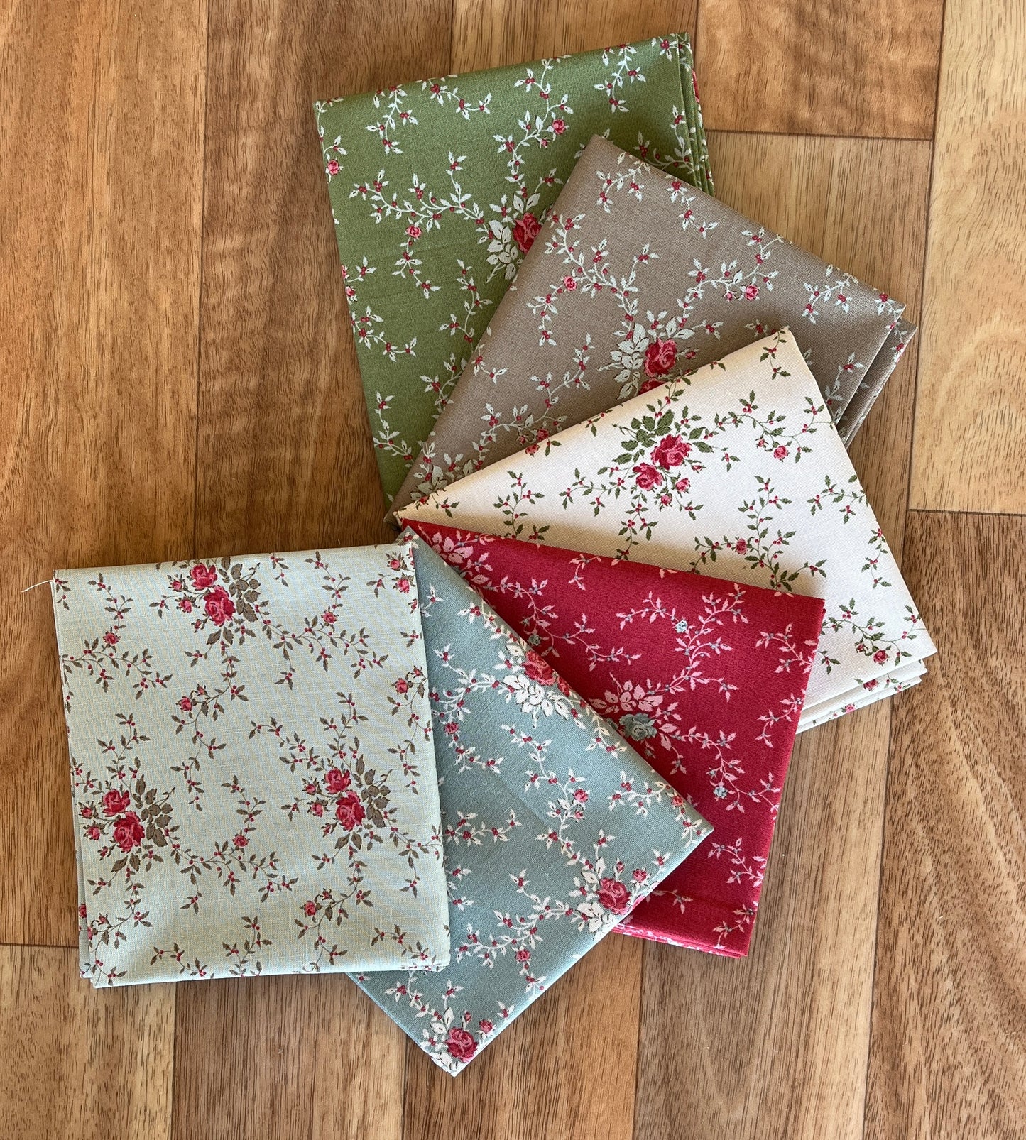 Tilda Merry Little Christmas Noel Blenders Fat Quarter Bundle