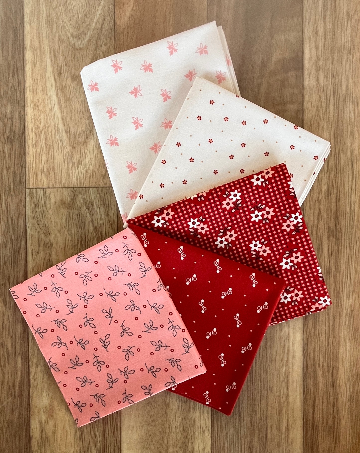Gentler Times Reds Pinks Fat Quarter Bundle by Lori Holt of Bee in my Bonnet for Riley Blake Designs