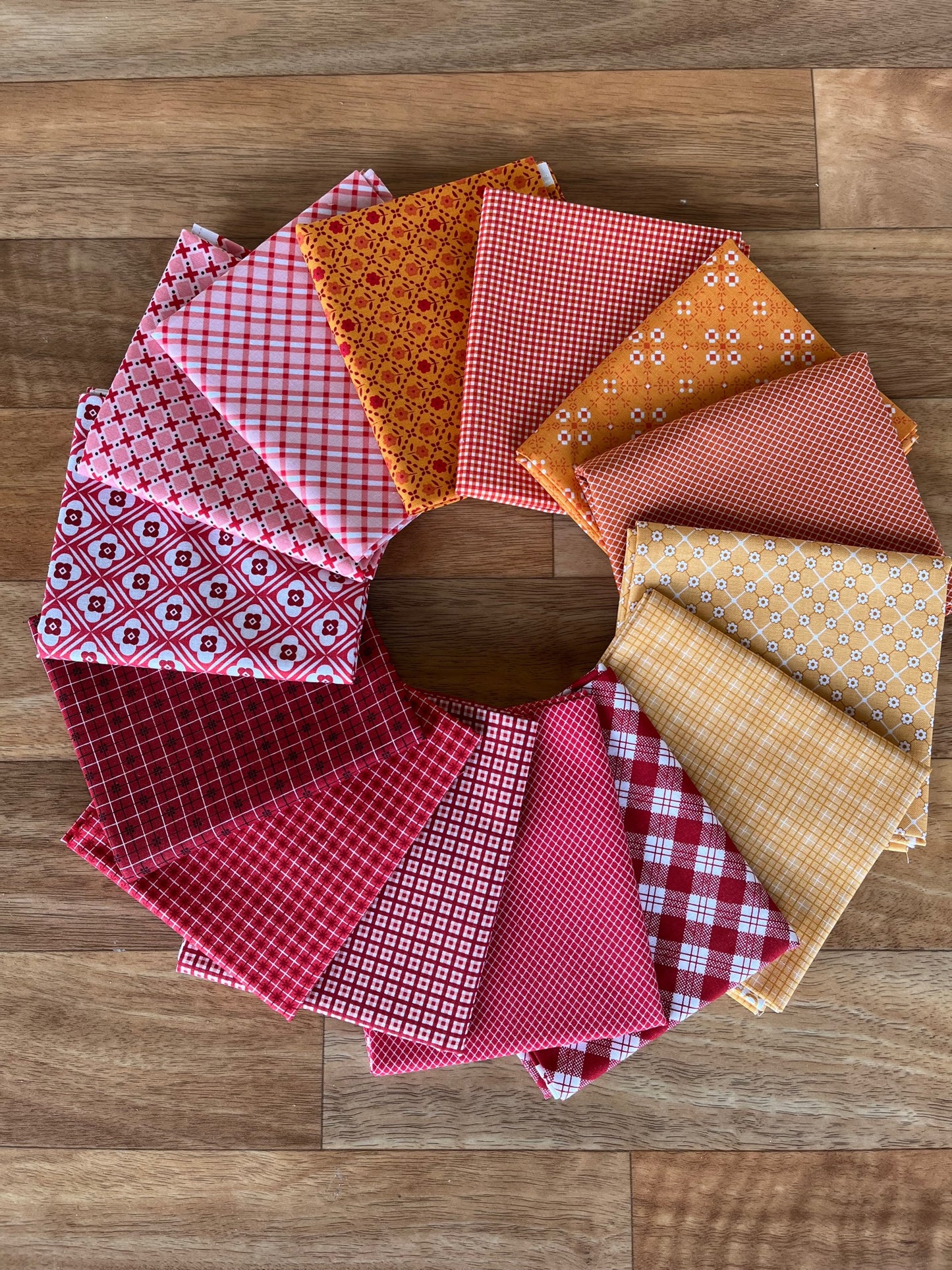 Bee Plaids Warm Colours Fat Quarter Bundle Lori Holt for Riley Blake Designs